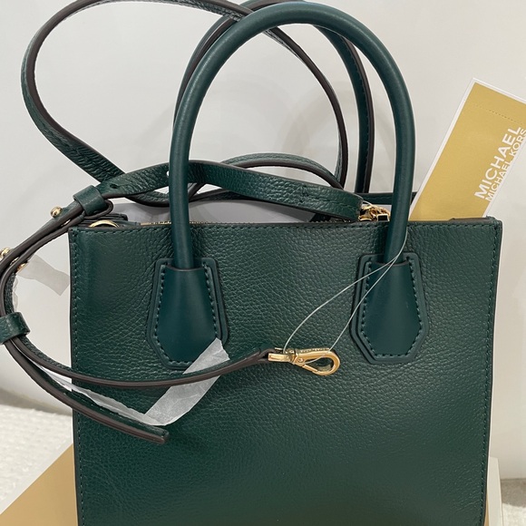 New MICHAEL KORS MERCERDK ATLANTIC
MD ACRDION MESSENGER LEATHER - Picture 3 of 12